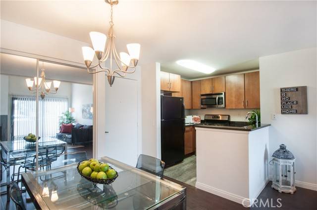 Playa Del Rey (los Angeles), CA 90293,8300 Manitoba Street #313