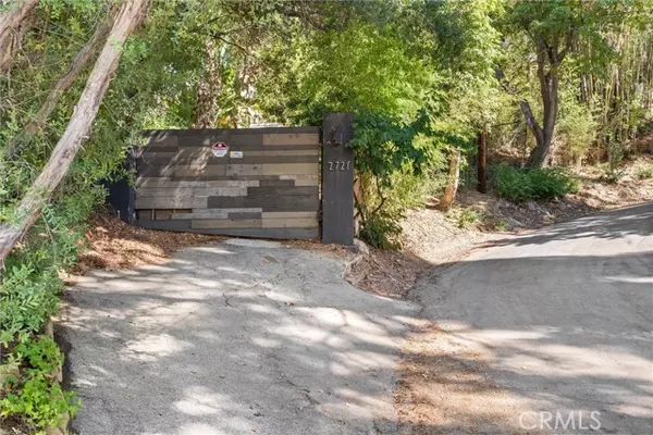 Los Angeles, CA 90046,2721 Jalmia Drive