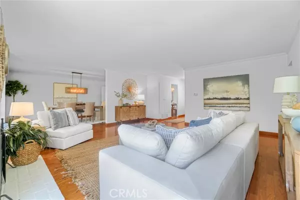 Rancho Palos Verdes, CA 90275,28231 Trailriders Drive