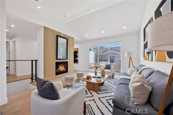 Redondo Beach, CA 90278,2420 Ives Lane #B