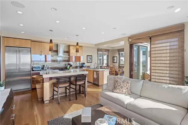 Manhattan Beach, CA 90266,124 2nd Place