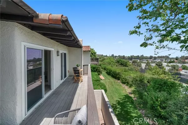 Rolling Hills Estates, CA 90274,45 Oaktree Lane