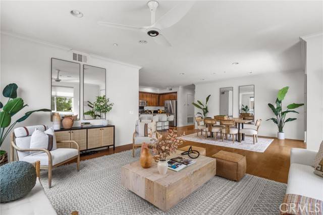 13028 Central Avenue #202,  Hawthorne,  CA 90250