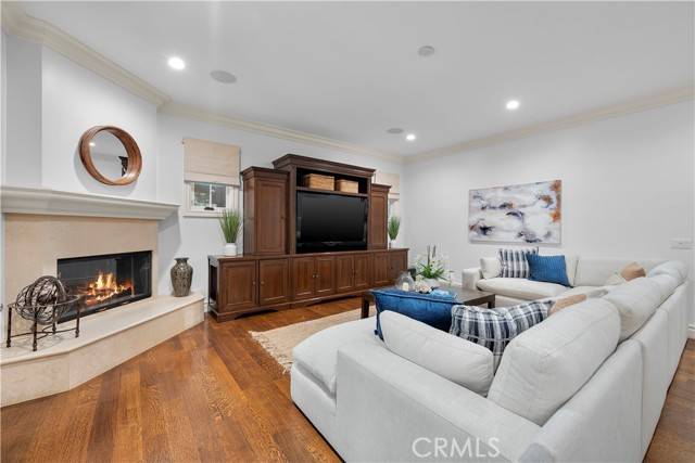 Manhattan Beach, CA 90266,114 N Ardmore Avenue