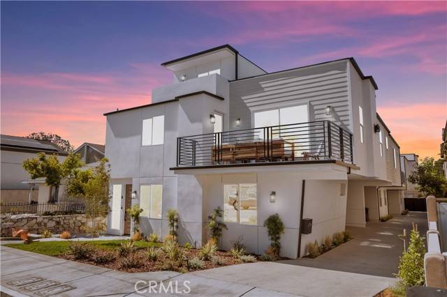 Redondo Beach, CA 90278,2405 Mathews Avenue #B