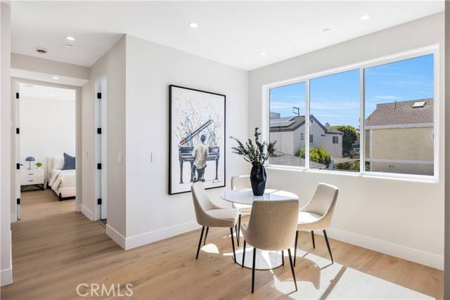 Redondo Beach, CA 90278,2405 Mathews Avenue #B