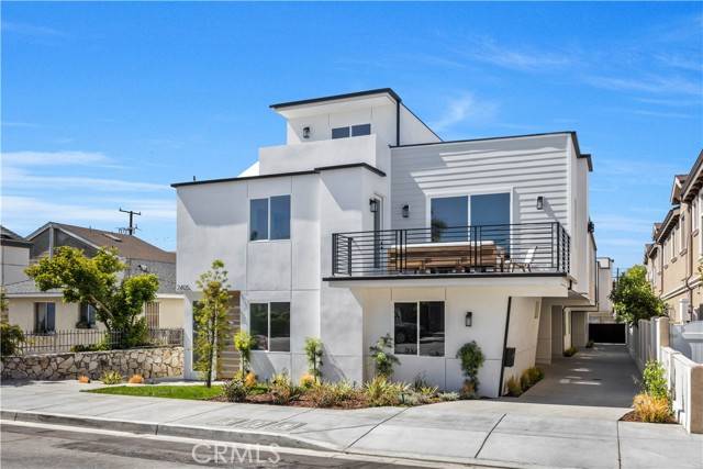 Redondo Beach, CA 90278,2405 Mathews Avenue #C