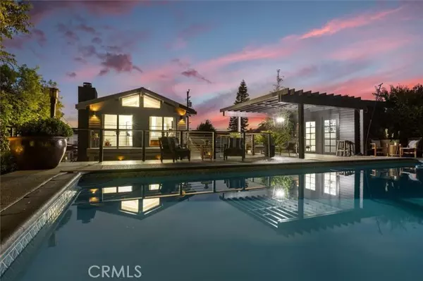 1012 10th Street, Manhattan Beach, CA 90266