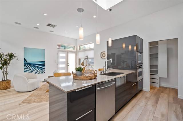 726 W 37th Street, San Pedro (los Angeles), CA 90731
