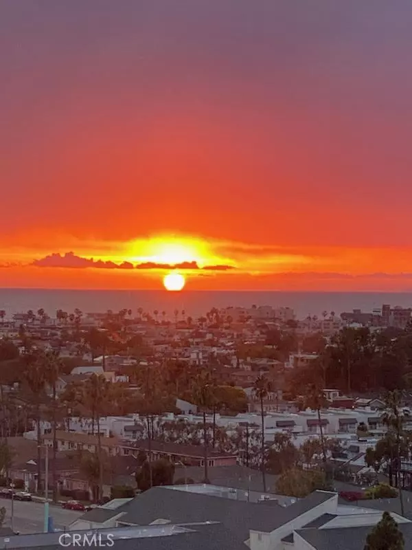 Marina Del Rey, CA 90292,4265 Marina City Drive #903