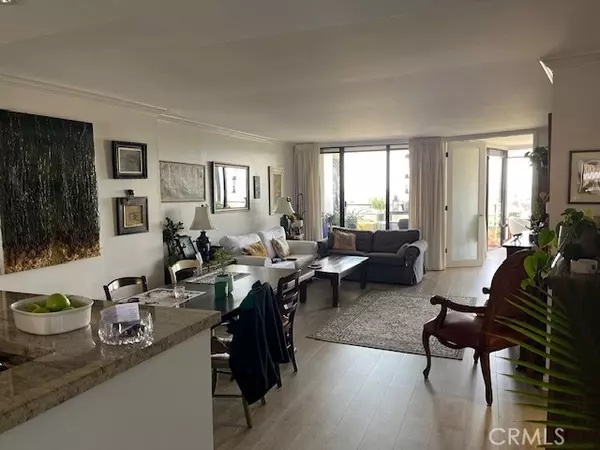 Marina Del Rey, CA 90292,4265 Marina City Drive #903