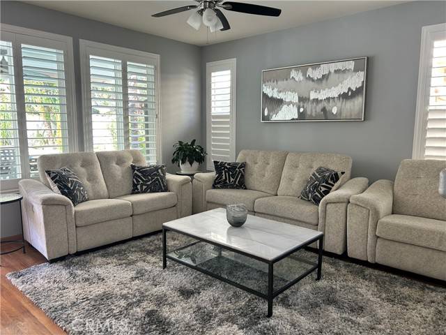 352 Roxanne Lane, Corona, CA 92882