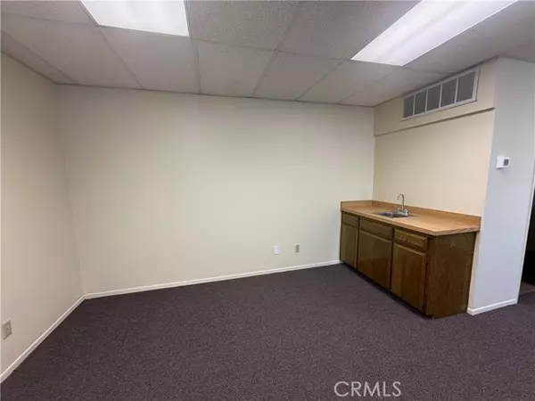 Gardena, CA 90247,1233 W Gardena Boulevard