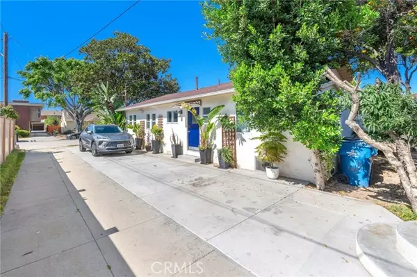 Inglewood, CA 90301,239 W Hillcrest Boulevard