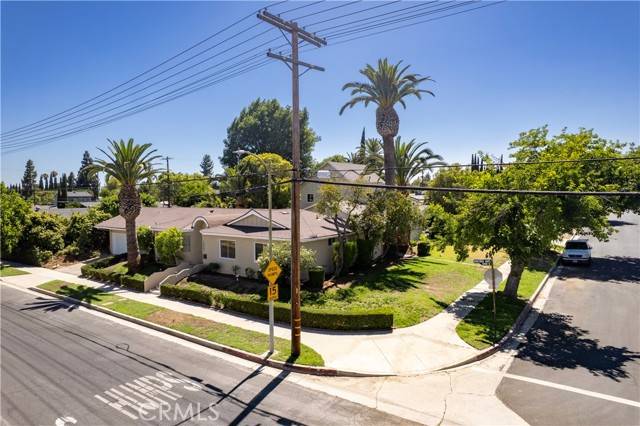 Granada Hills (los Angeles), CA 91344,10345 Encino Avenue