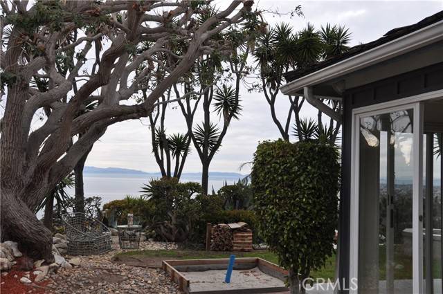 Redondo Beach, CA 90277,201 Via Mesa Grande