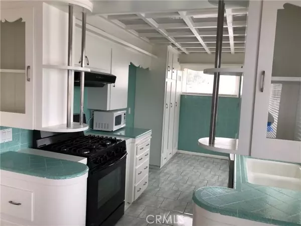 Redondo Beach, CA 90277,202 Via Mesa Grande