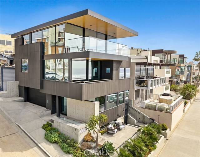 Manhattan Beach, CA 90266,4320 The Strand