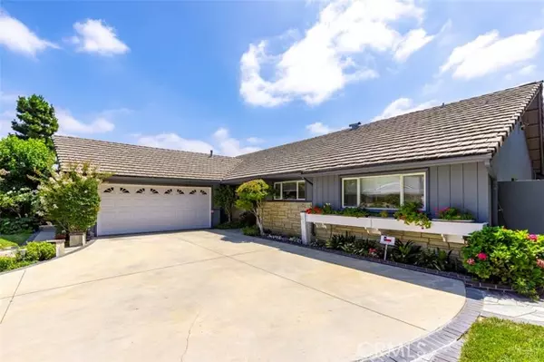 Granada Hills (los Angeles), CA 91344,12131 Woodley Avenue