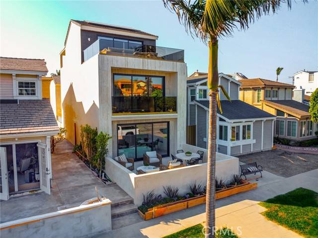 505 17th Street, Huntington Beach, CA 92648