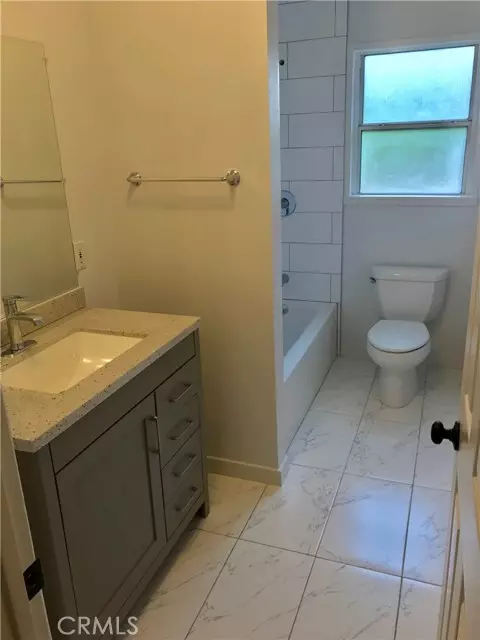Manhattan Beach, CA 90266,1121 9th Street