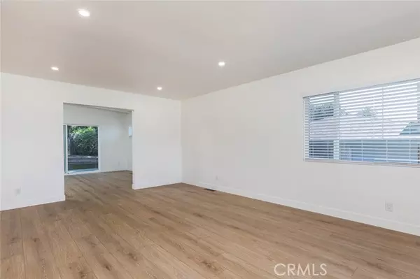 Sierra Madre, CA 91024,247 E Laurel Avenue #B