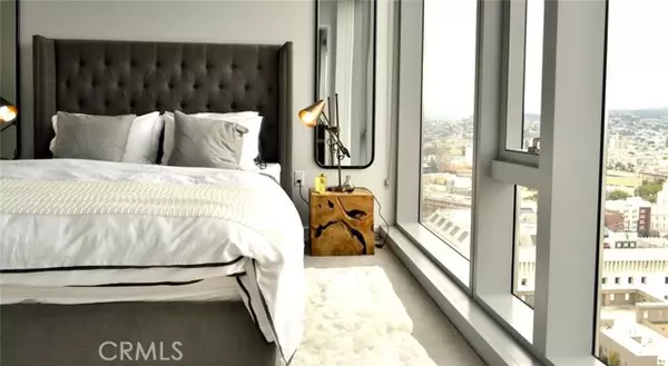 San Francisco, CA 94102,100 Van Ness Avenue #2513