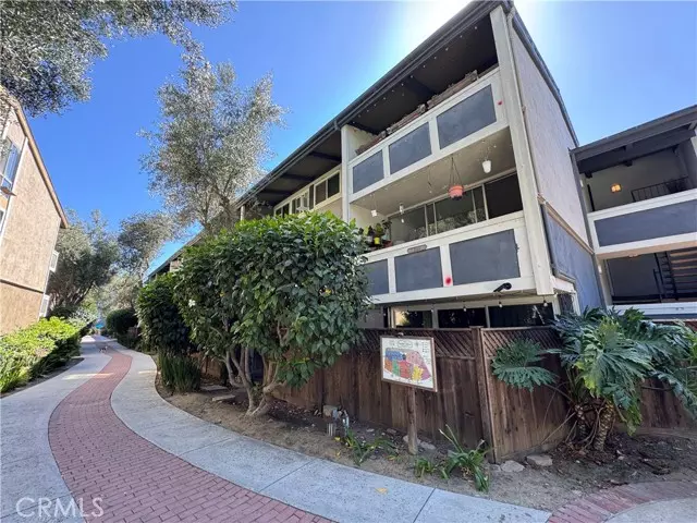 6355 Green Valley Circle #215, Culver City, CA 90230