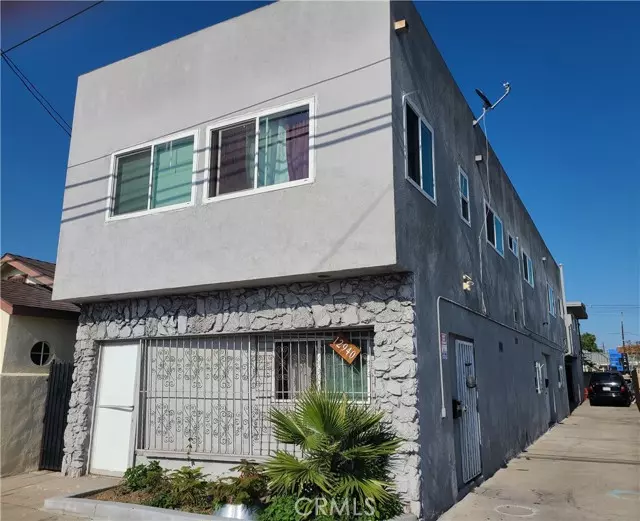 Hawthorne, CA 90250,12940 Prairie Ave