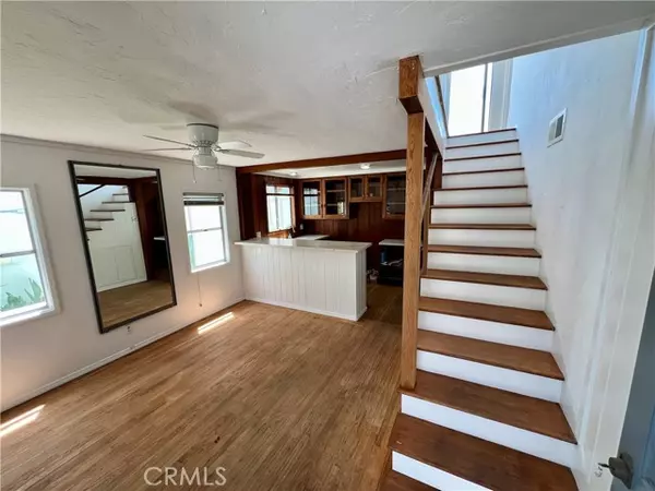 Manhattan Beach, CA 90266,3217 Alma Avenue