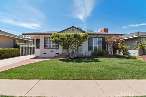 4807 Bentree Avenue, Long Beach, CA 90807