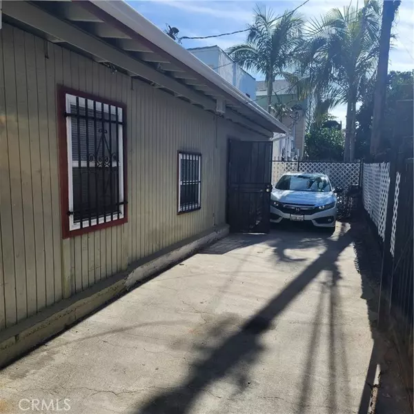 Long Beach, CA 90813,1105 Cherry Ave