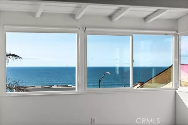 Manhattan Beach, CA 90266,3216 Highland Avenue