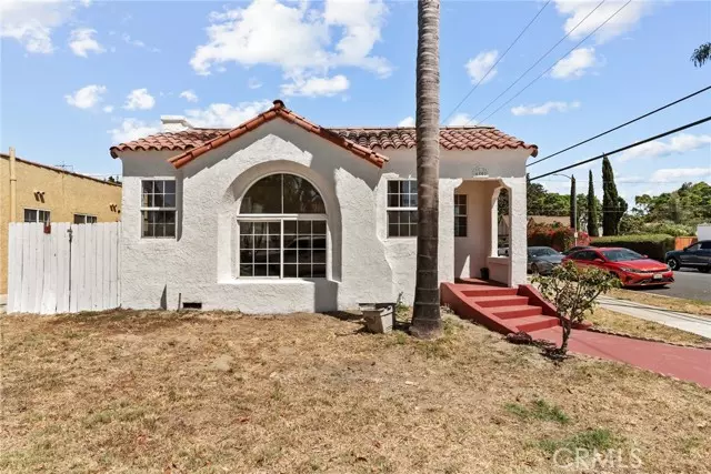 Long Beach, CA 90805,6802 Lewis Avenue