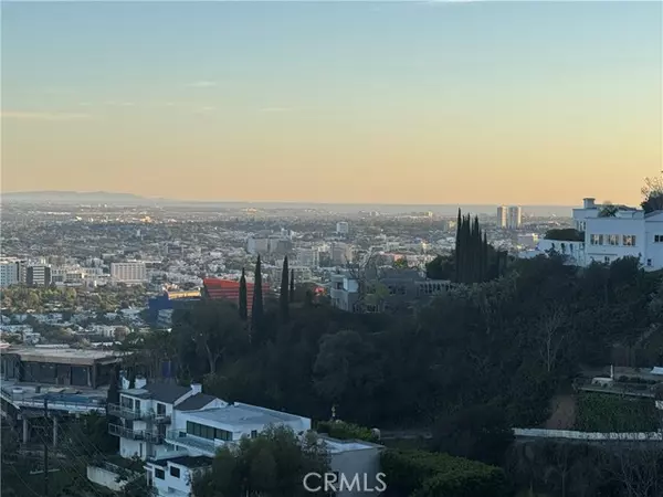 Los Angeles, CA 90069,8566 Hollywood Boulevard