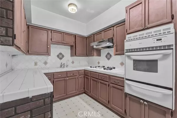 Lynwood, CA 90262,4539 Arlington Avenue