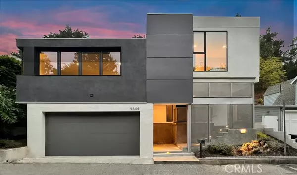 Beverly Hills, CA 90210,9844 Wanda Park Drive