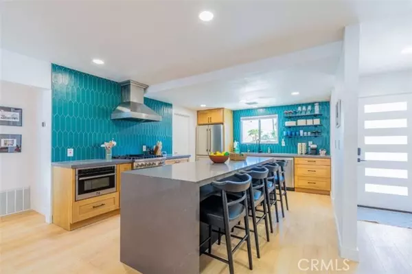 Palm Springs, CA 92262,504 W Sunview Avenue