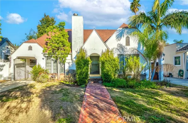 Los Angeles, CA 90035,1446 S Oakhurst Drive