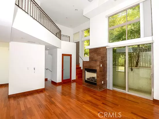 Santa Monica, CA 90404,1243 FRANKLIN Street #1