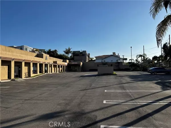 Redondo Beach, CA 90277,800 Torrance Boulevard