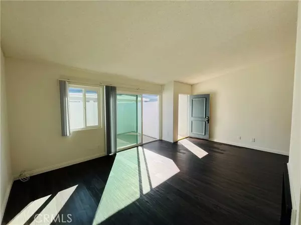 Lomita, CA 90717,25018 Eshelman Avenue #21