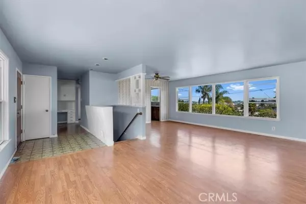 Redondo Beach, CA 90277,445 Calle Mayor