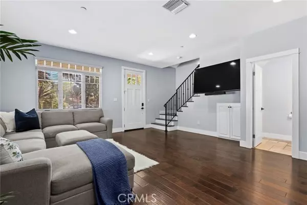 Torrance, CA 90501,2315 Apple Avenue