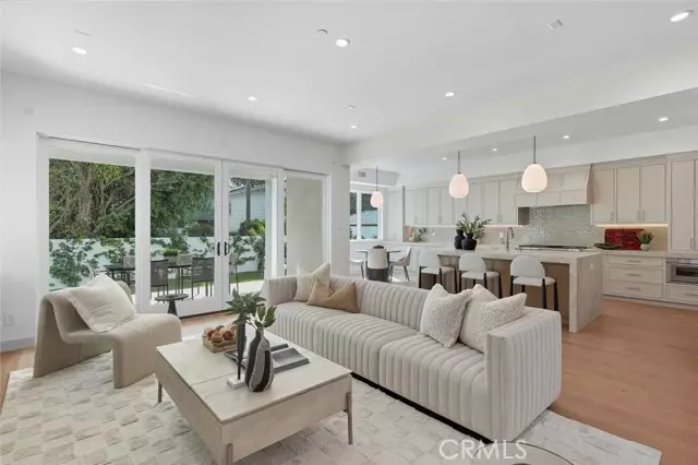 Manhattan Beach, CA 90266,2904 Palm Avenue