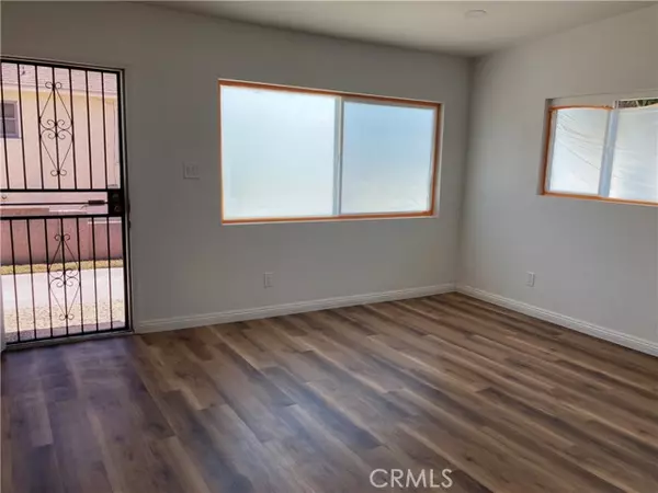 Wilmington (los Angeles), CA 90744,1656 Bay View Avenue