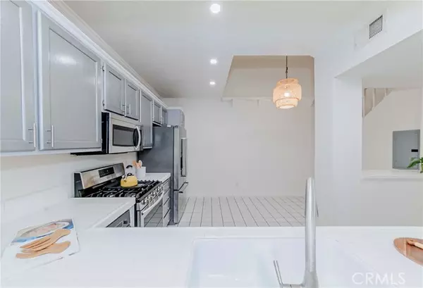 San Pedro (los Angeles), CA 90732,1380 W Capitol Drive #122