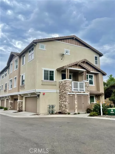 Santee, CA 92701,3042 Cole Grade Dr