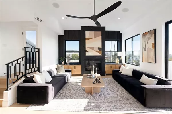 Redondo Beach, CA 90277,810 El Redondo Avenue