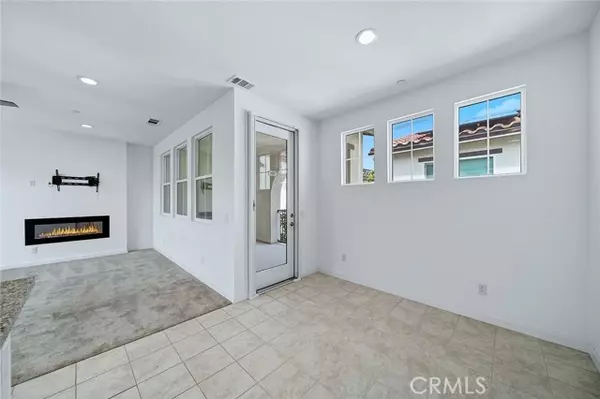 Loma Linda, CA 92373,26149 Park Avenue #6